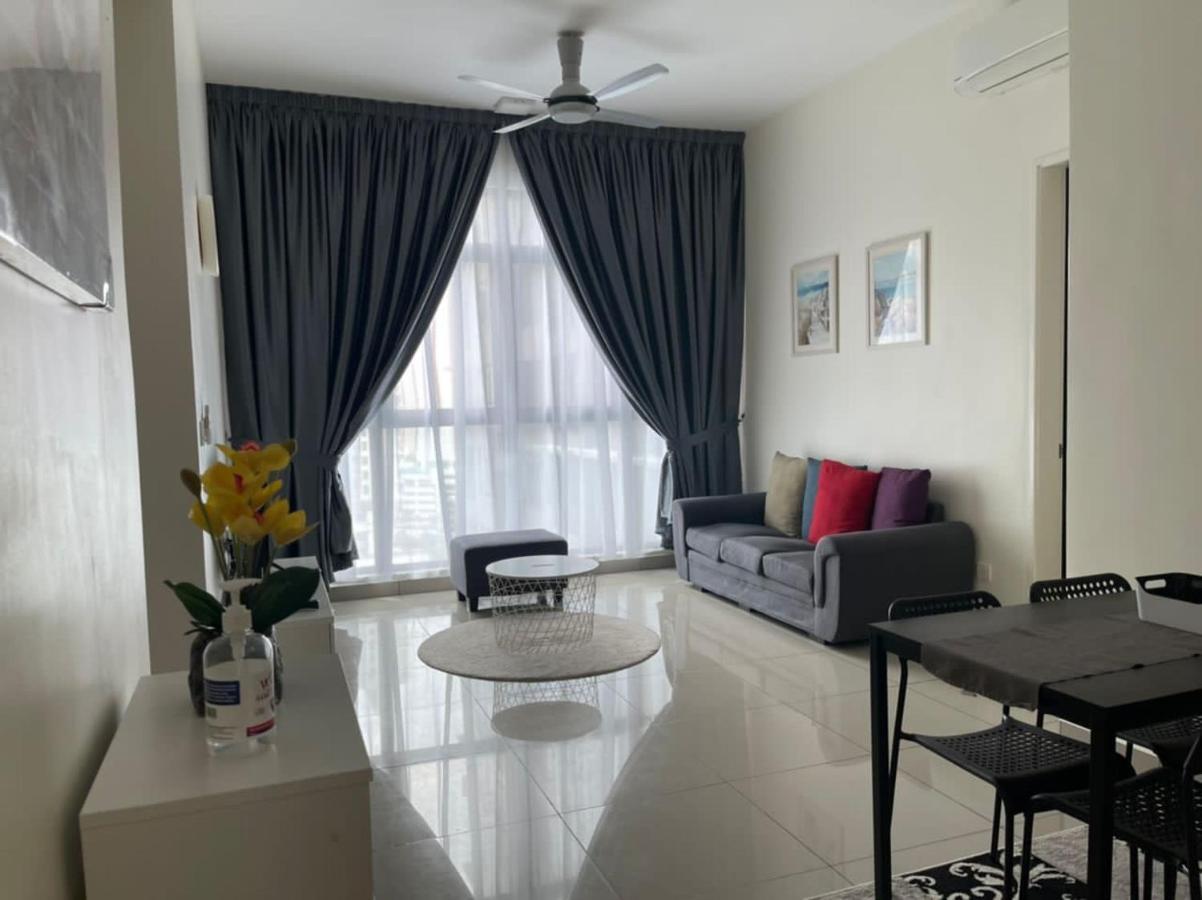 Ioi Conezion Iman'S Home With Pool View Unit Putrajaya Exterior foto