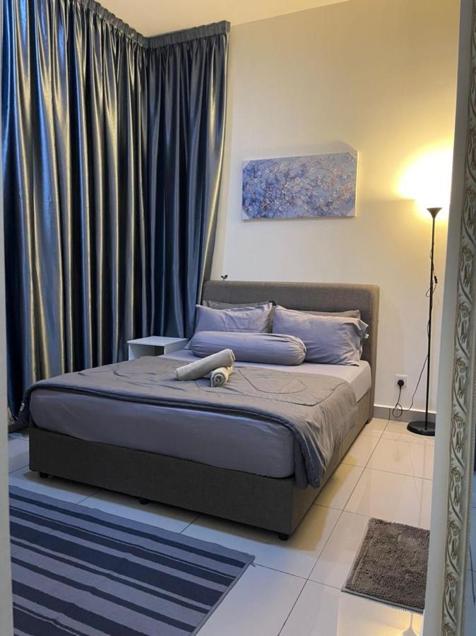 Ioi Conezion Iman'S Home With Pool View Unit Putrajaya Exterior foto