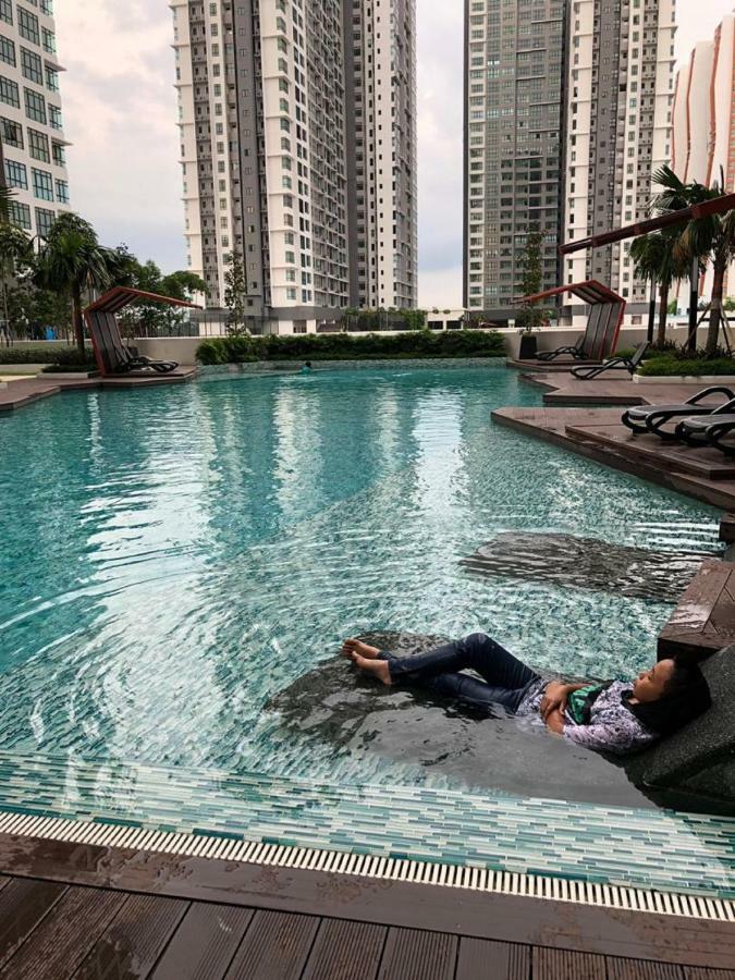 Ioi Conezion Iman'S Home With Pool View Unit Putrajaya Exterior foto